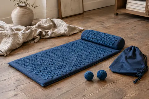 Tapis d’acupression bleu Umbro avec coussin, deux balles à picots et sac de transport